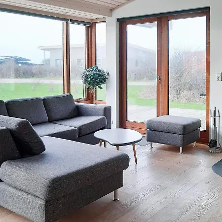 7 Person In Vestervig-by Traum